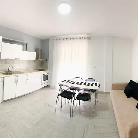 Ocean Breez- Ac In Every Room - 1 Min Walk From The Beach *