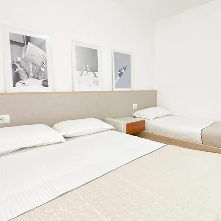 Apartman Ocean Breez- Ac In Every Room - 1 Min Walk From The Beach
